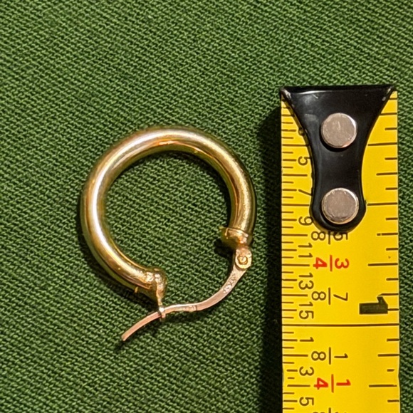 18k old gold Gold Hoop Earrings - Timeless Women's Jewelry - Picture 9 of 16